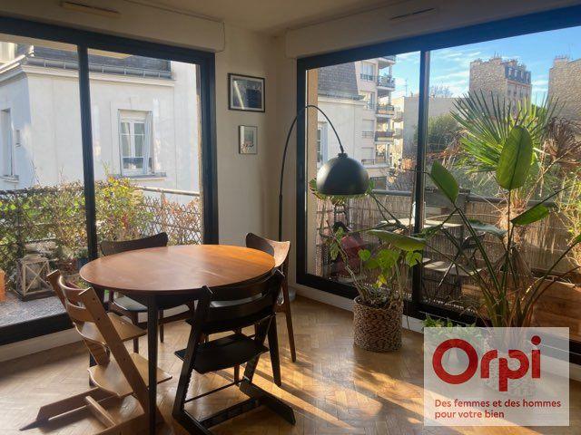 Appartement - 82 m² - 4 pièces