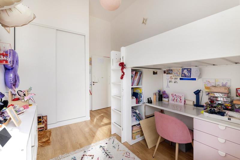 Appartement - 96 m² - 5 pièces