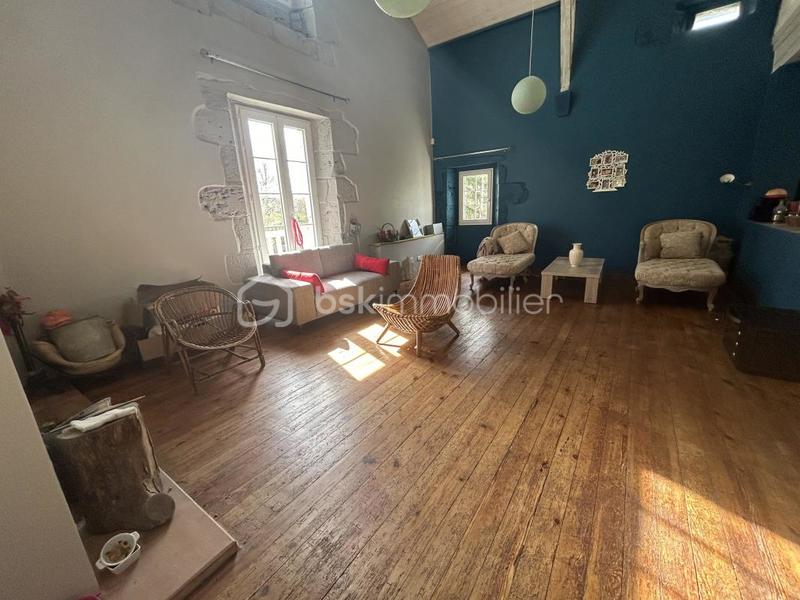 Château - 897 m² - 16 pièces