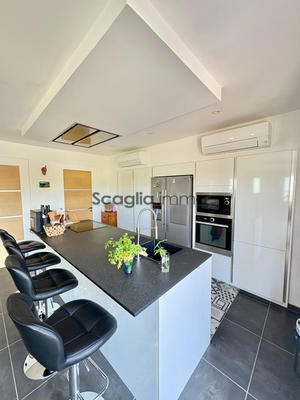 Villa - 150 m² - 5 pièces