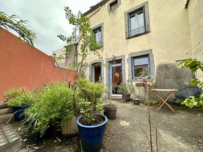 Maison - 192 m² - 7 pièces