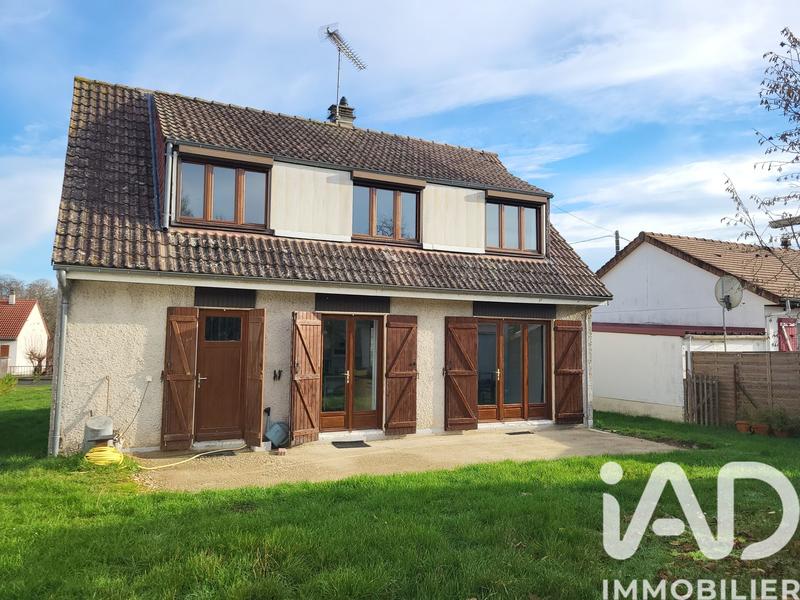 Maison - 95 m² - 5 pièces