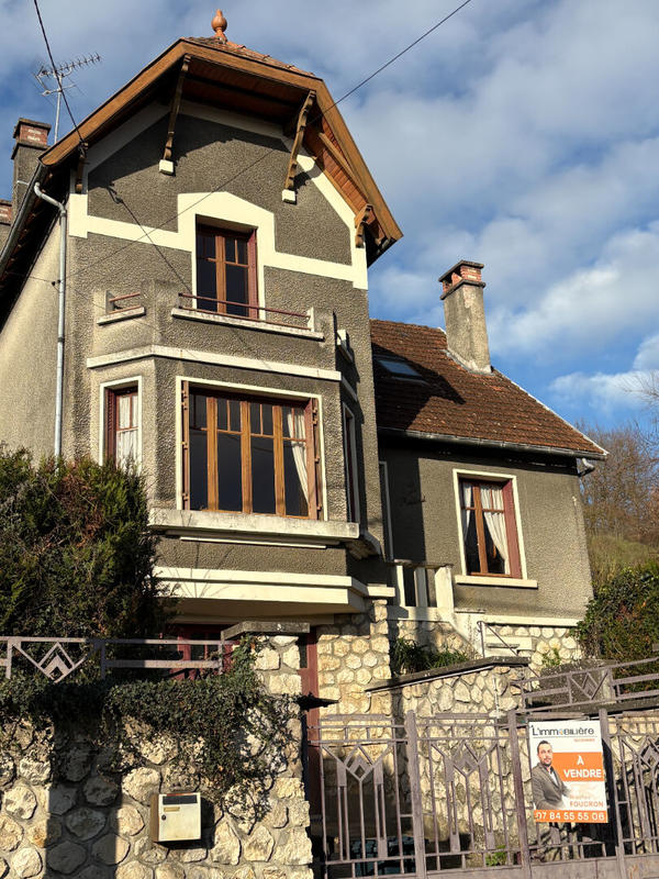 Maison - 143 m² - 6 pièces