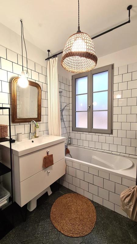 Maison traditionnelle - 260 m² - 10 pièces