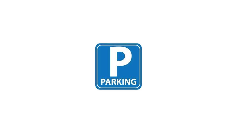 Parking / Garage