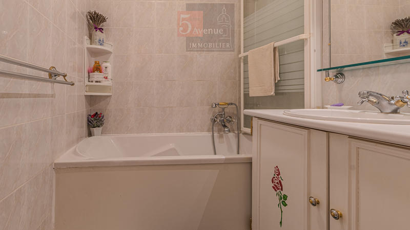 Appartement - 84 m² - 4 pièces