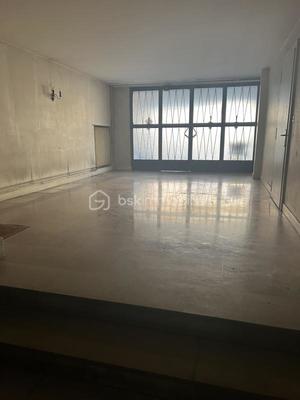 Appartement - 160 m² - 6 pièces