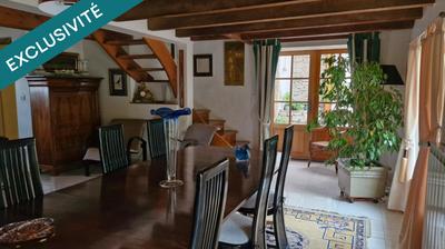 Maison - 244 m² - 8 pièces