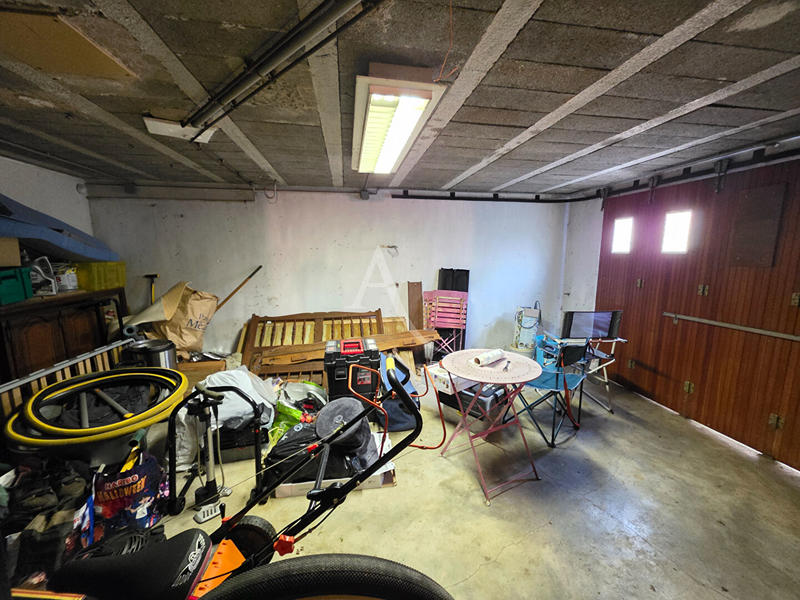 Maison - 207 m² - 6 pièces