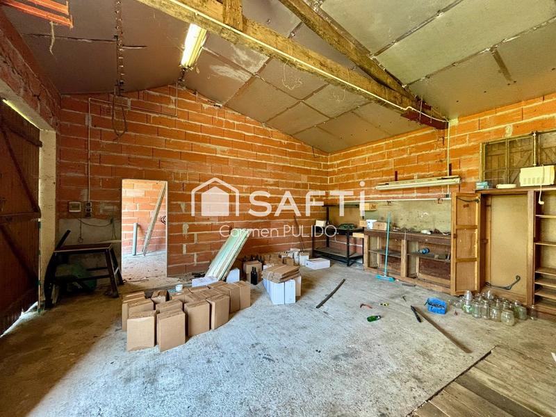 Maison - 210 m² - 9 pièces