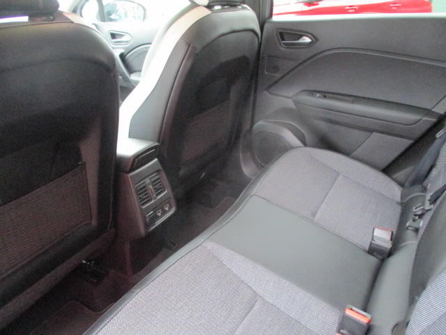 Renault Captur Techno 1.6 E-Tech Hybrid 145 cv Bva6