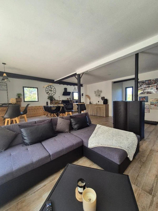 Maison - 163 m² - 4 pièces