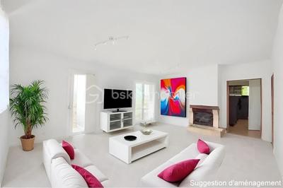 Maison traditionnelle - 124 m² - 4 pièces