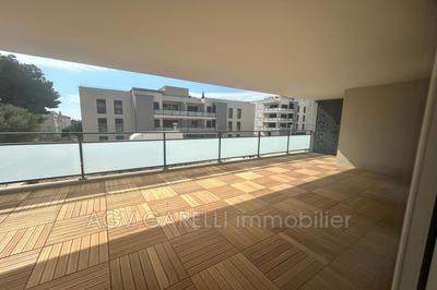 Appartement - 94 m² - 4 pièces