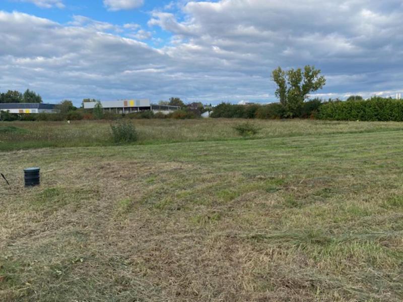 Terrain - 3 500 m²