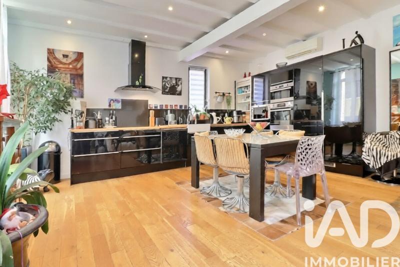 Appartement - 90 m² - 5 pièces