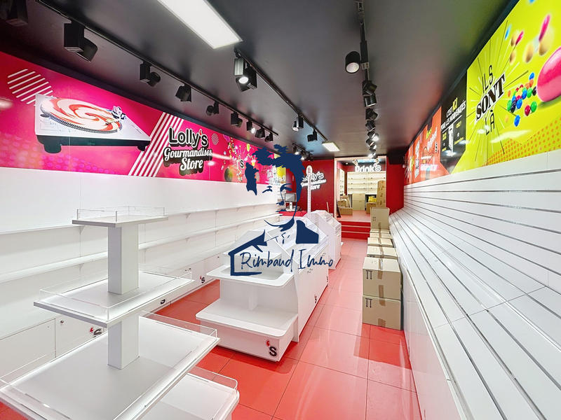 Local d'activités - 78 m²