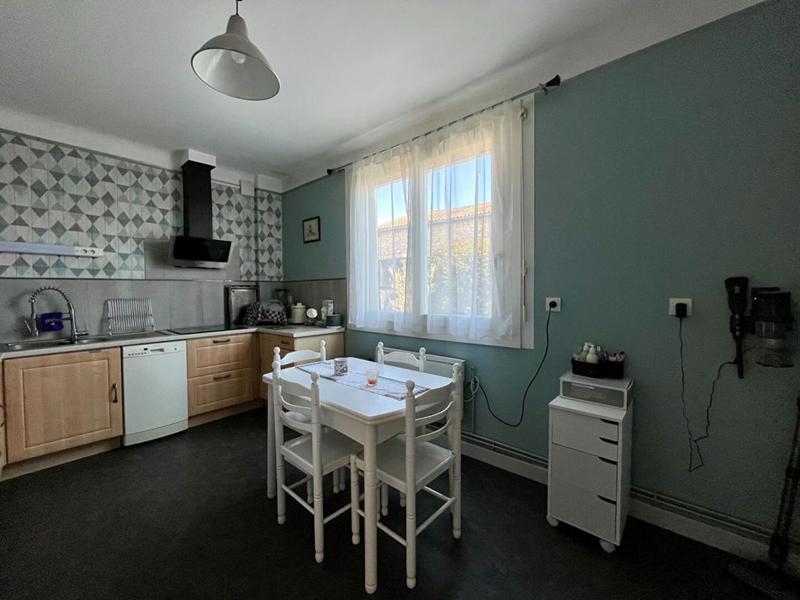 Maison - 206 m² - 8 pièces