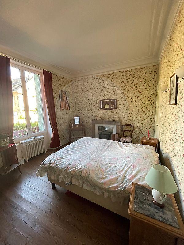 Maison - 93 m² - 5 pièces