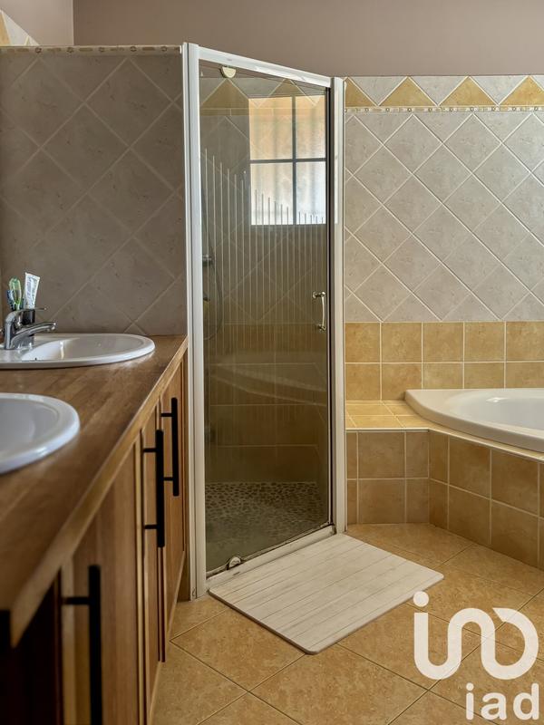 Maison - 297 m² - 11 pièces