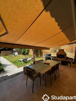 Chambre - 13 m² - 1 pièce