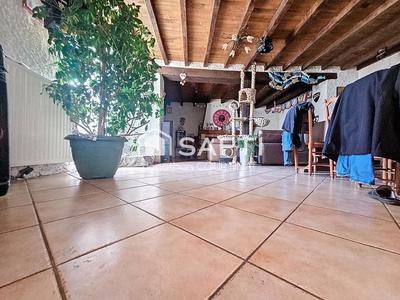 Maison - 285 m² - 12 pièces