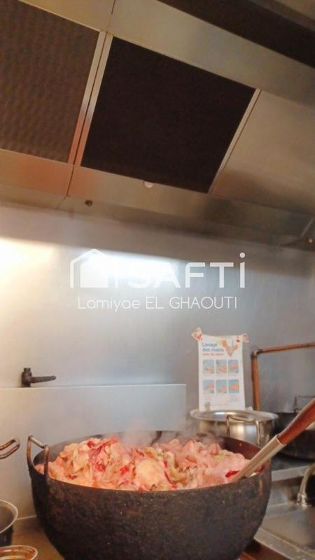 Local commercial - 140 m² - 4 pièces