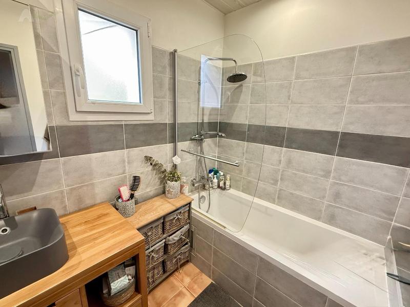 Maison de village - 80 m² - 4 pièces