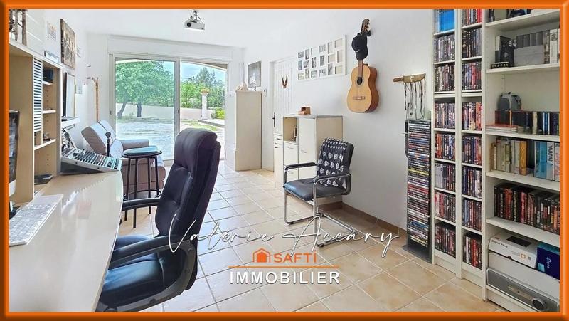 Maison - 164 m² - 8 pièces