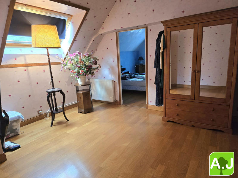 Maison - 137 m² - 5 pièces