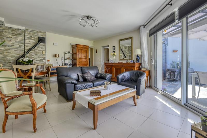 Maison - 87 m² - 4 pièces