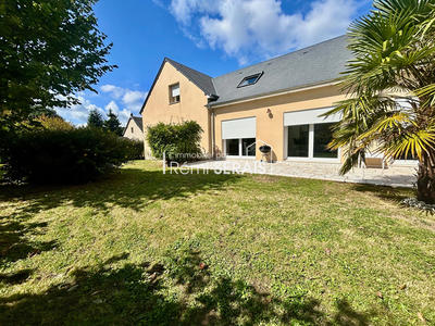 Maison - 186 m² - 6 pièces