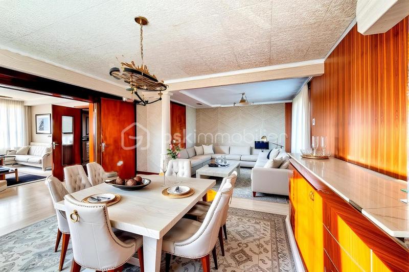 Propriété - 81 m² - 5 pièces