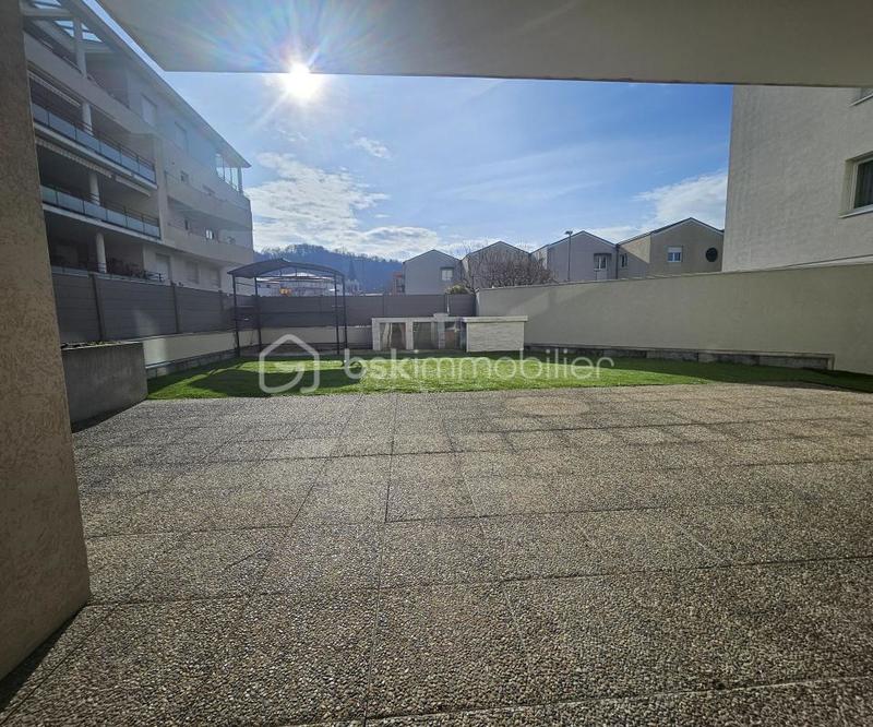 Appartement - 125 m² - 5 pièces