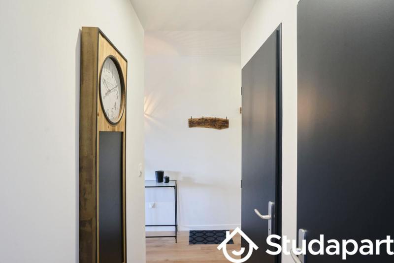 Chambre - 12 m² - 1 pièce