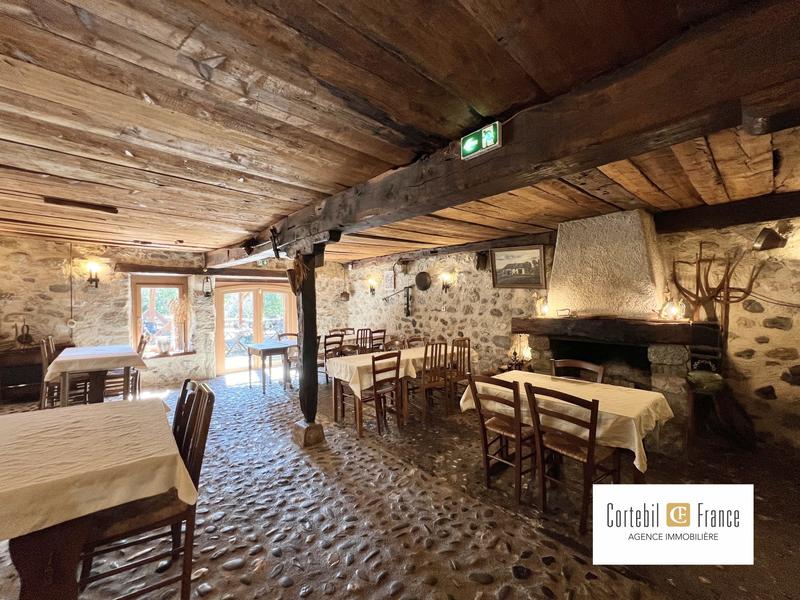 Ferme - 300 m² - 5 pièces