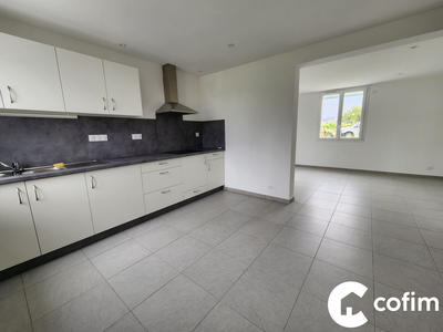 Maison - 92 m² - 4 pièces