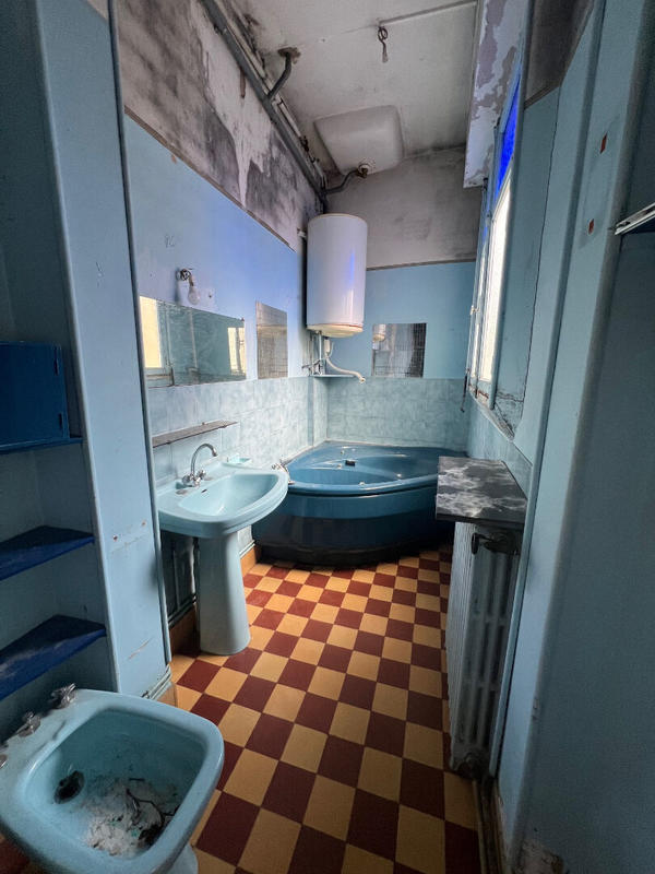 Maison - 190 m² - 13 pièces