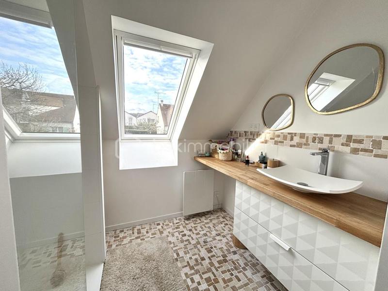 Maison - 159 m² - 8 pièces