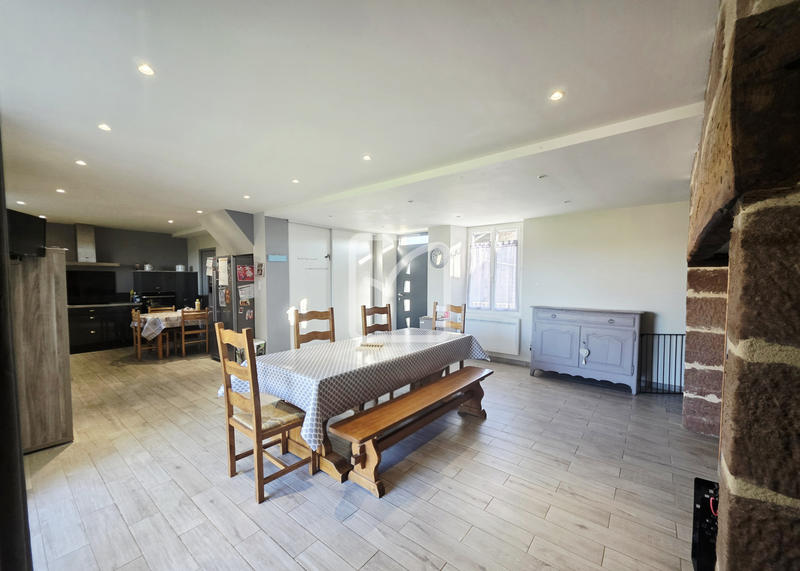 Maison - 156 m² - 7 pièces