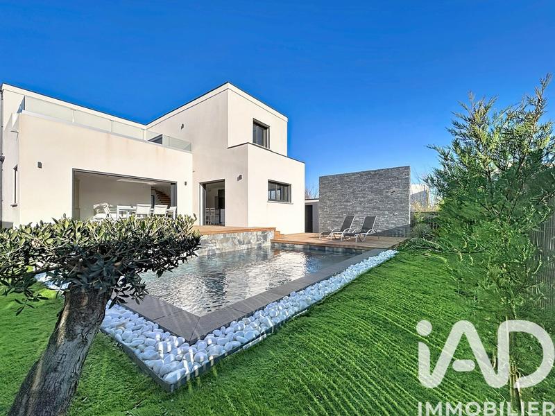 Maison - 147 m² - 5 pièces