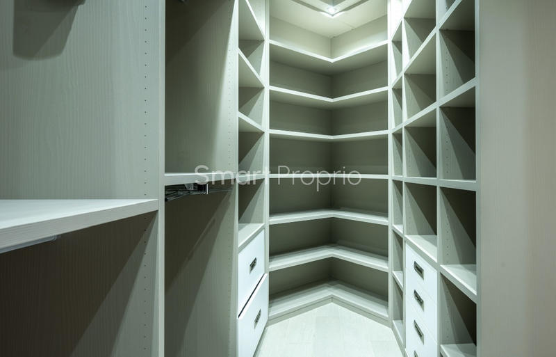 Propriété - 250 m² - 6 pièces