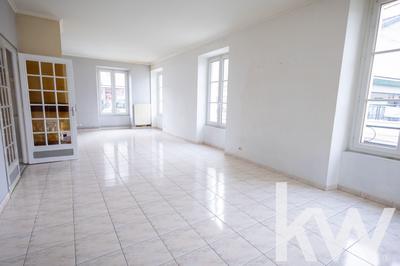 Maison - 268 m² - 12 pièces