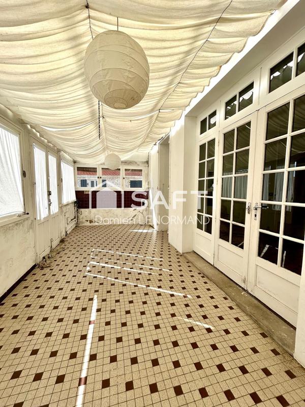 Maison - 111 m² - 10 pièces