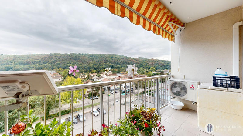 Appartement - 75 m² - 4 pièces