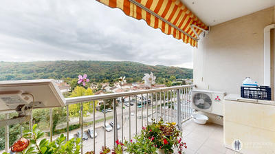 Appartement - 75 m² - 4 pièces