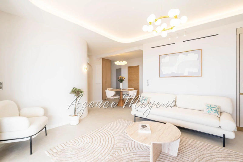 Appartement - 85 m² - 4 pièces