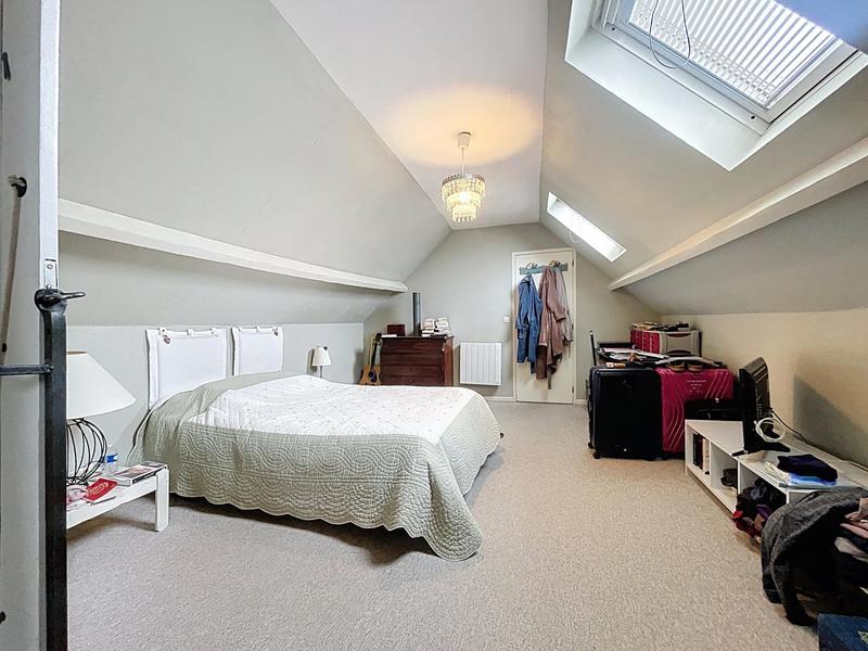 Maison - 137 m² - 5 pièces