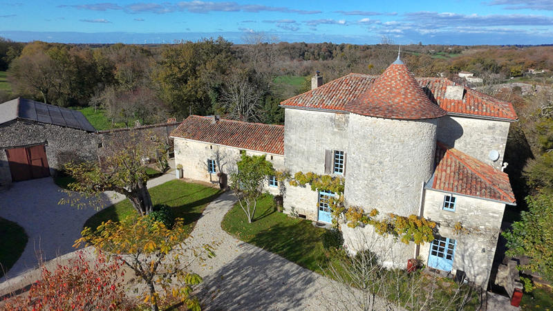 Maison - 263 m² - 10 pièces