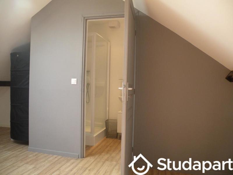 Chambre - 13 m² - 1 pièce